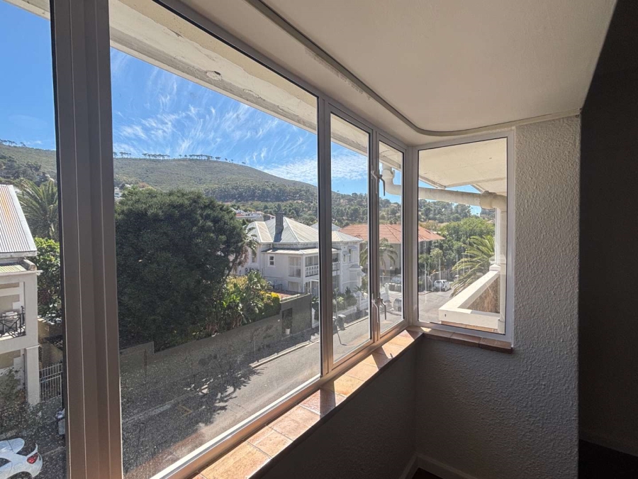To Let 2 Bedroom Property for Rent in Tamboerskloof Western Cape